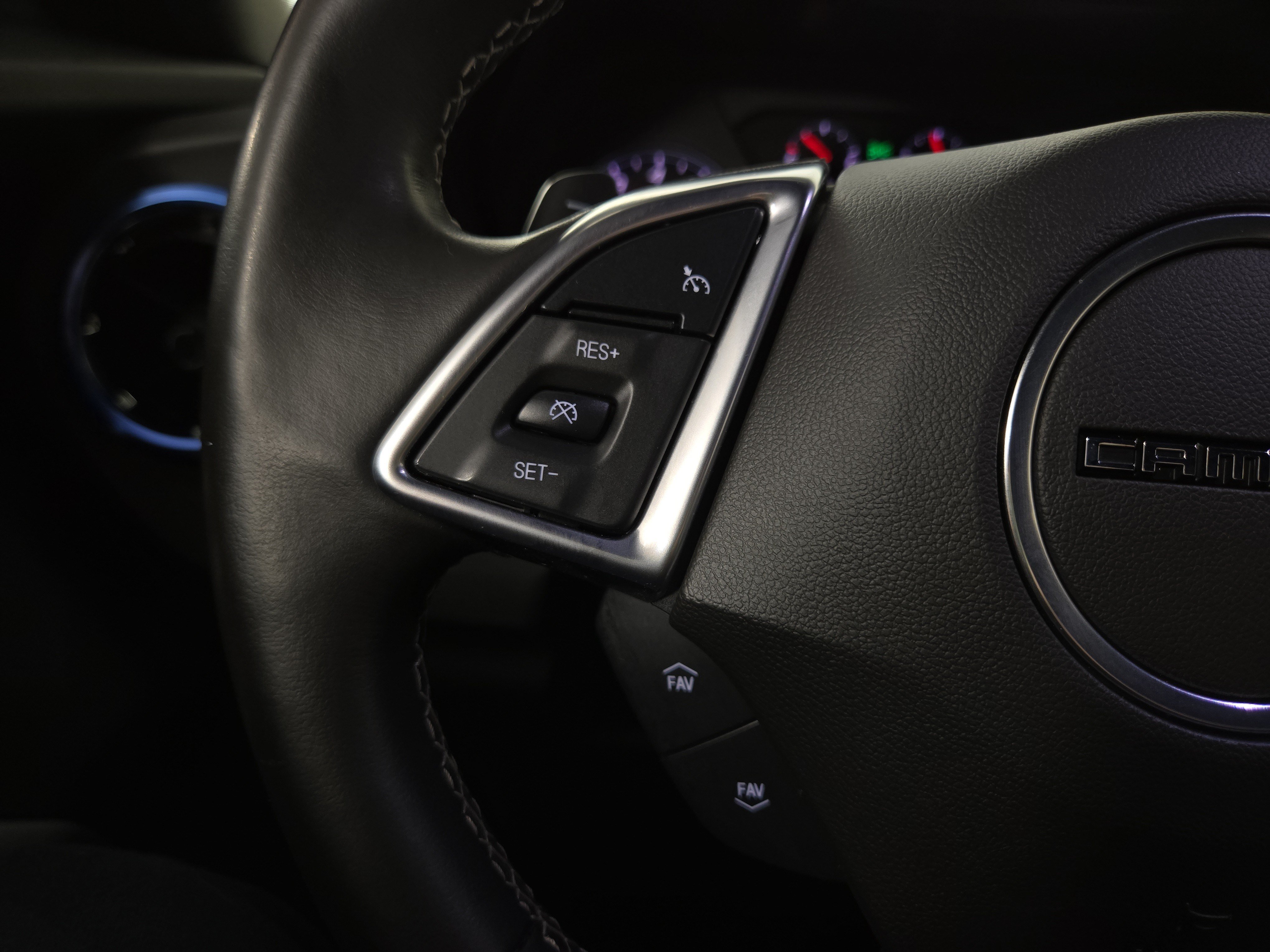 Used 2021 Chevrolet Camaro LT w/ Technology Package RWD image 15