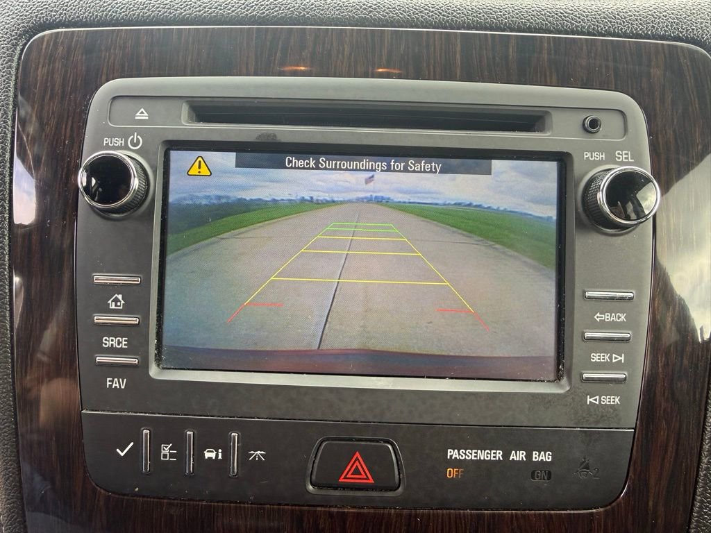 Used 2017 Chevrolet Traverse LT w/ Style and Technology Package image 40