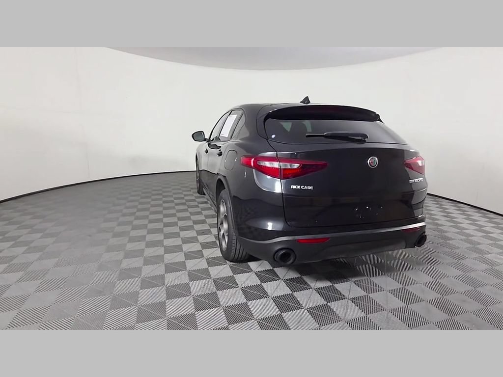Used 2023 Alfa Romeo Stelvio Sprint RWD image 44