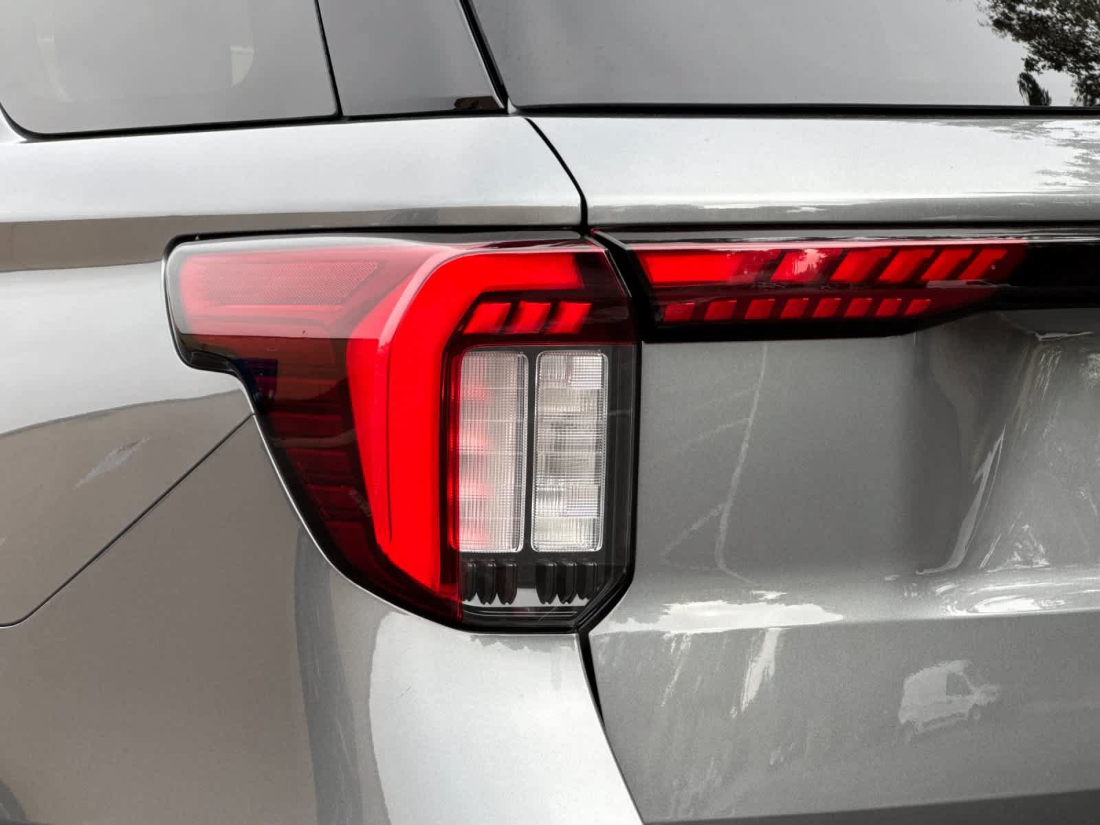 Certified 2026 Ford Explorer ST-Line w/ ST-Line Street Pack RWD image 28