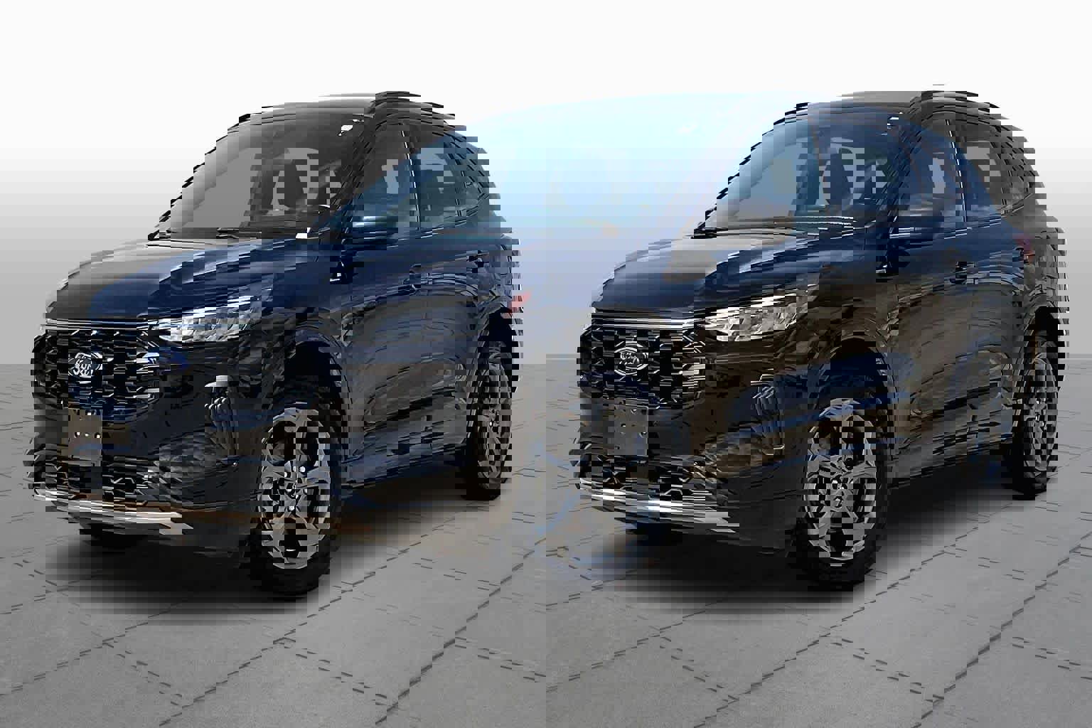 Used 2024 Ford Escape ST-Line image 2