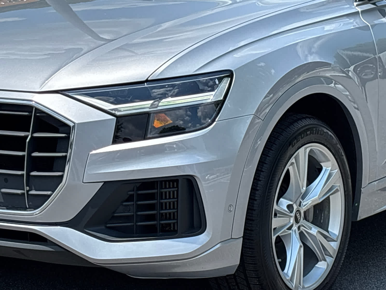 Used 2022 Audi Q8 Premium AWD/4WD image 11