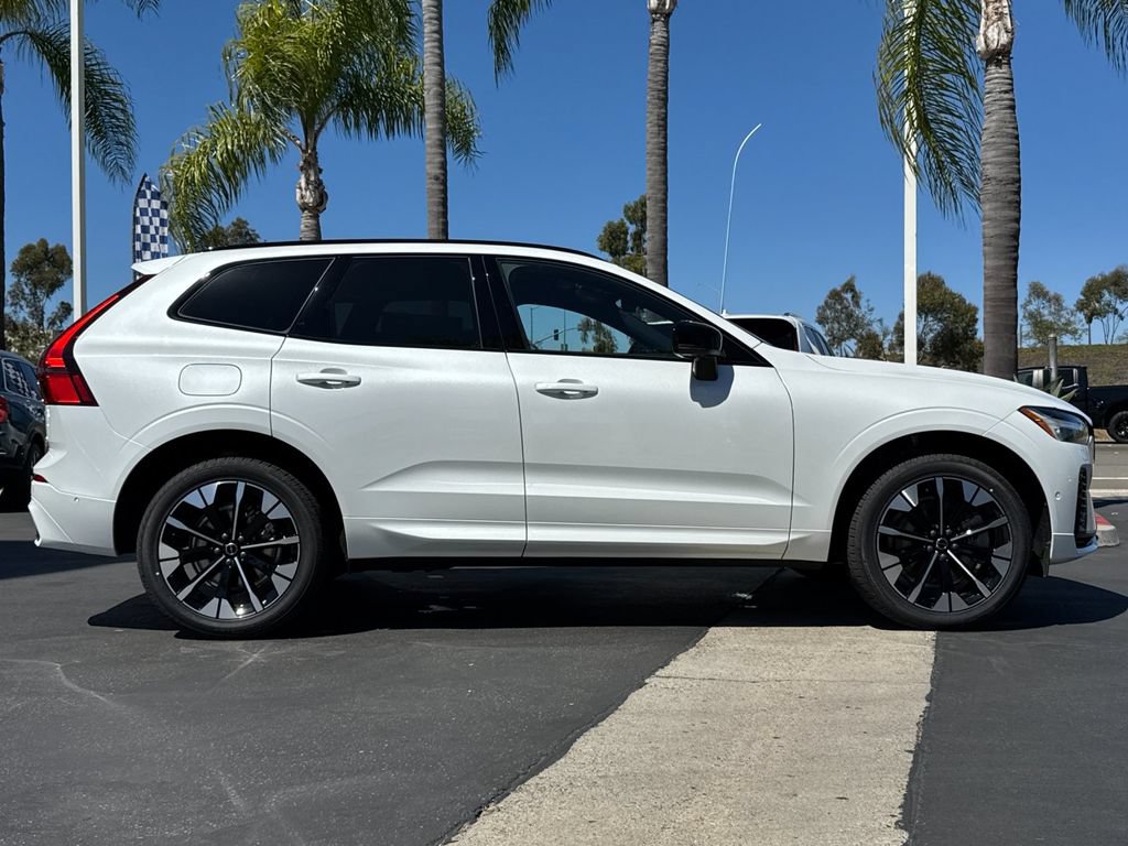 New 2026 Volvo XC60 T8 Plus w/ Protection Package Premier AWD/4WD image 6