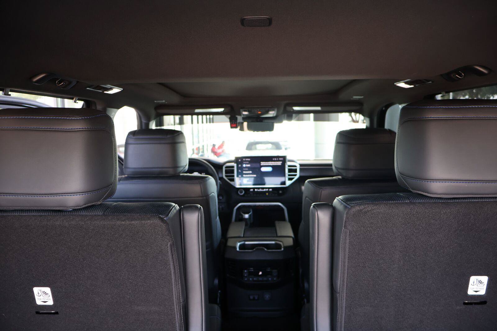 Used 2025 Toyota Sequoia Platinum AWD/4WD image 31