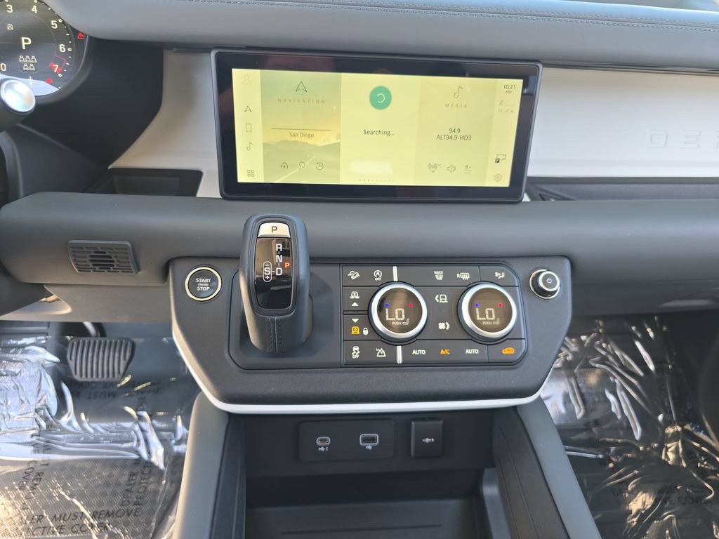 Certified 2024 Land Rover Defender 110 S AWD/4WD image 24