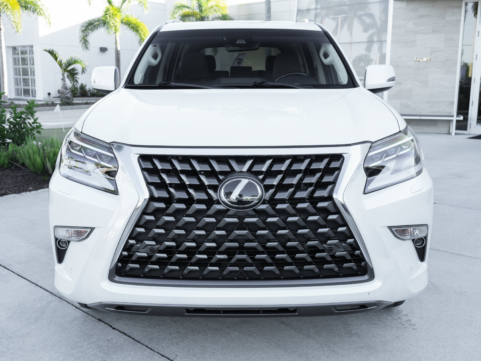Used 2020 Lexus GX 460 Premium w/ Premium Package AWD/4WD image 5