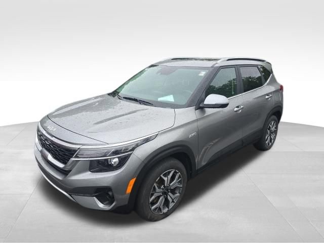 Used 2023 Kia Seltos EX AWD/4WD image 2