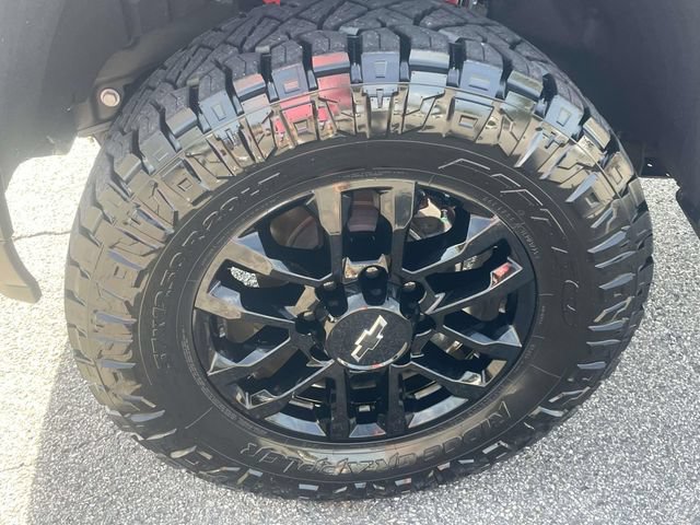 Used 2025 Chevrolet Silverado 2500 LTZ w/ LTZ Plus Package AWD/4WD image 11
