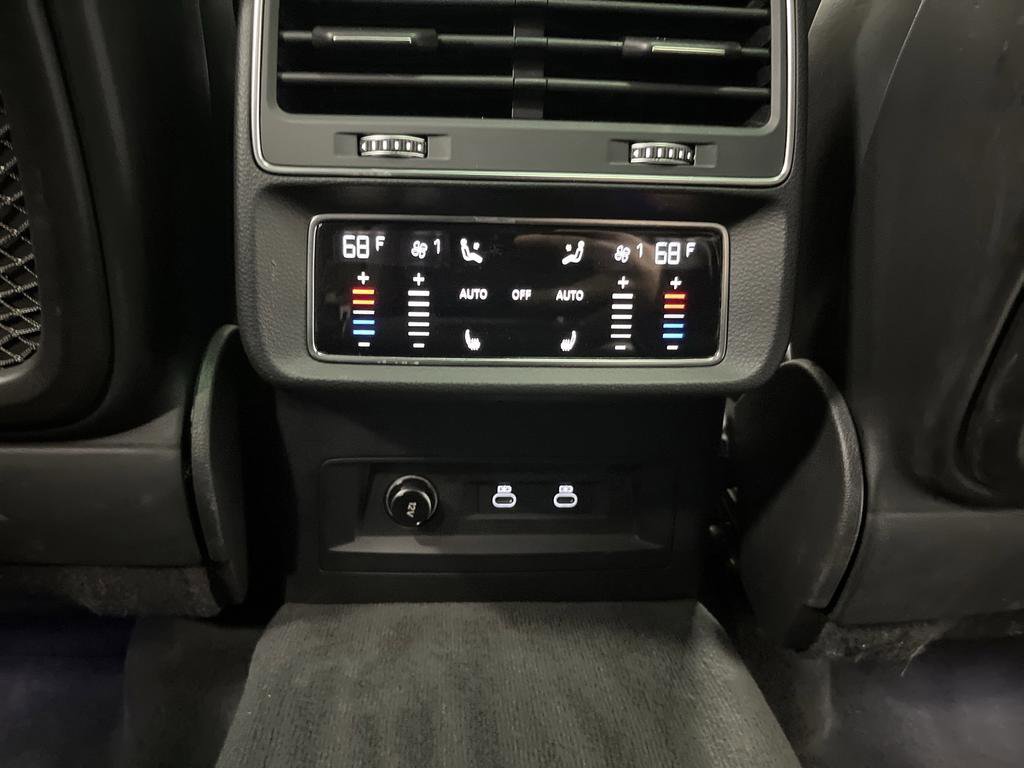 Used 2022 Audi SQ8 Prestige w/ Prestige Package image 32