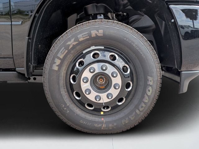 New 2026 RAM 3500 Laramie AWD/4WD image 10