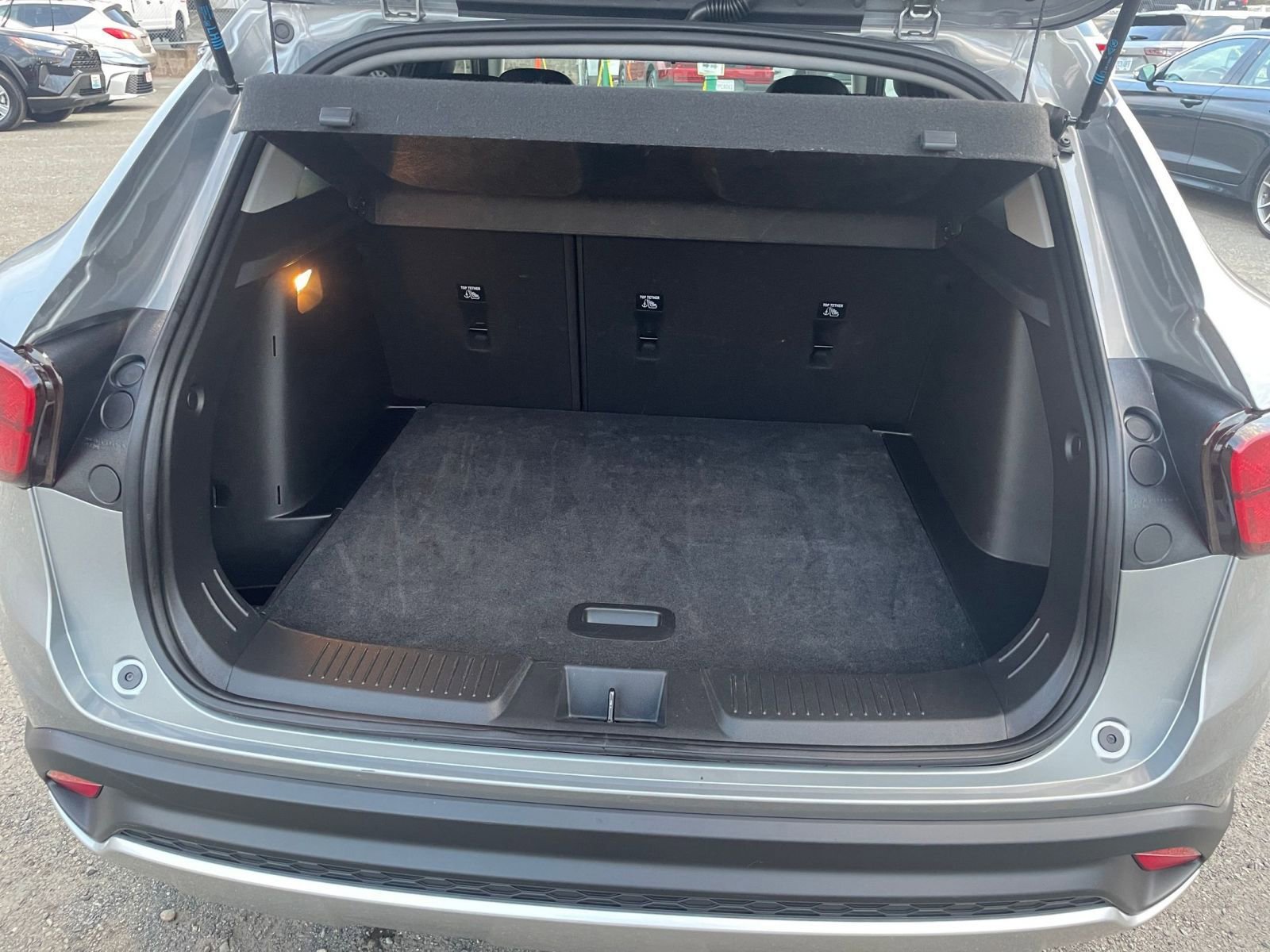 Used 2025 Chevrolet Trax LT image 29