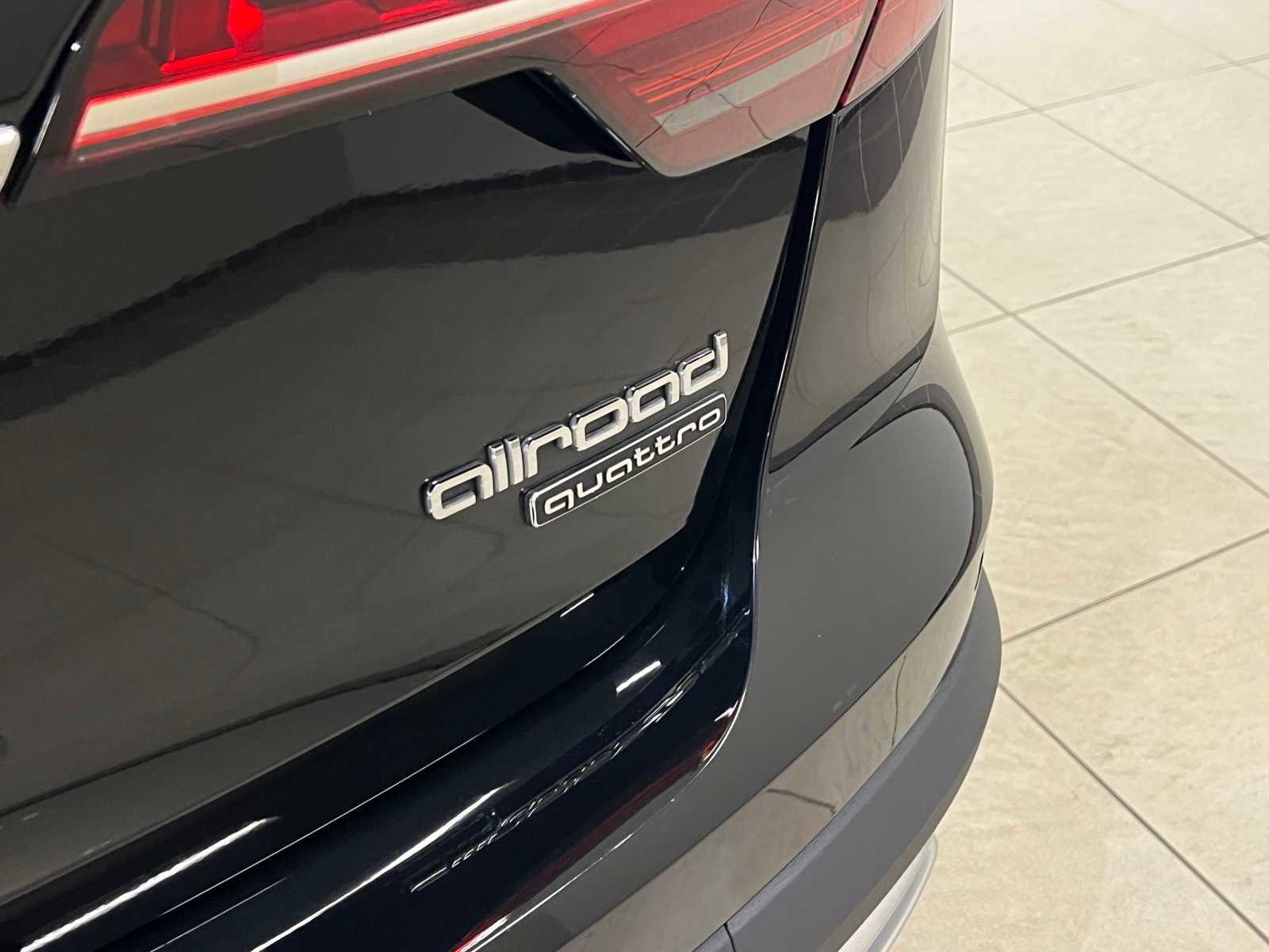 Used 2023 Audi A4 2.0T allroad Premium Plus image 6