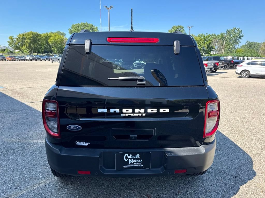 Used 2024 Ford Bronco Sport Outer Banks w/ Tech Package AWD/4WD image 3