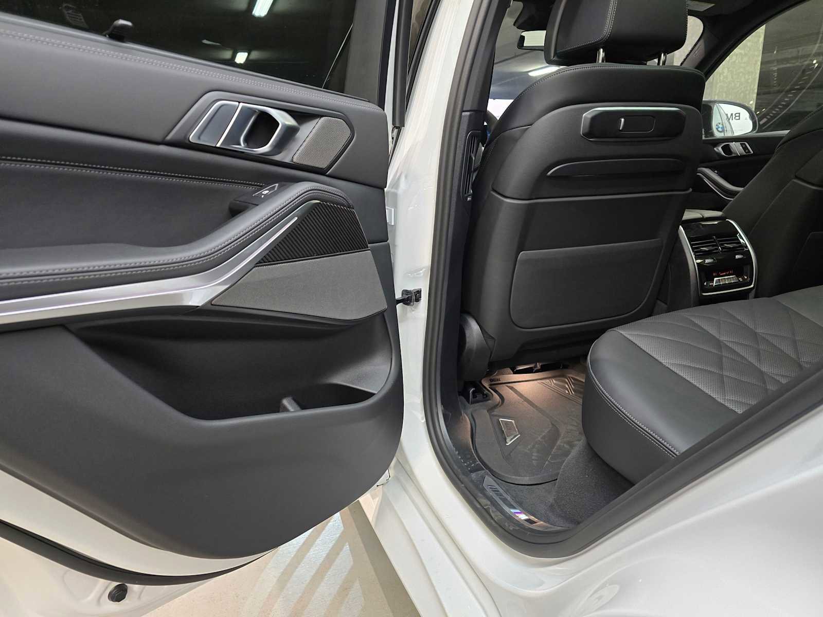 New 2026 BMW X5 M60i AWD/4WD image 56