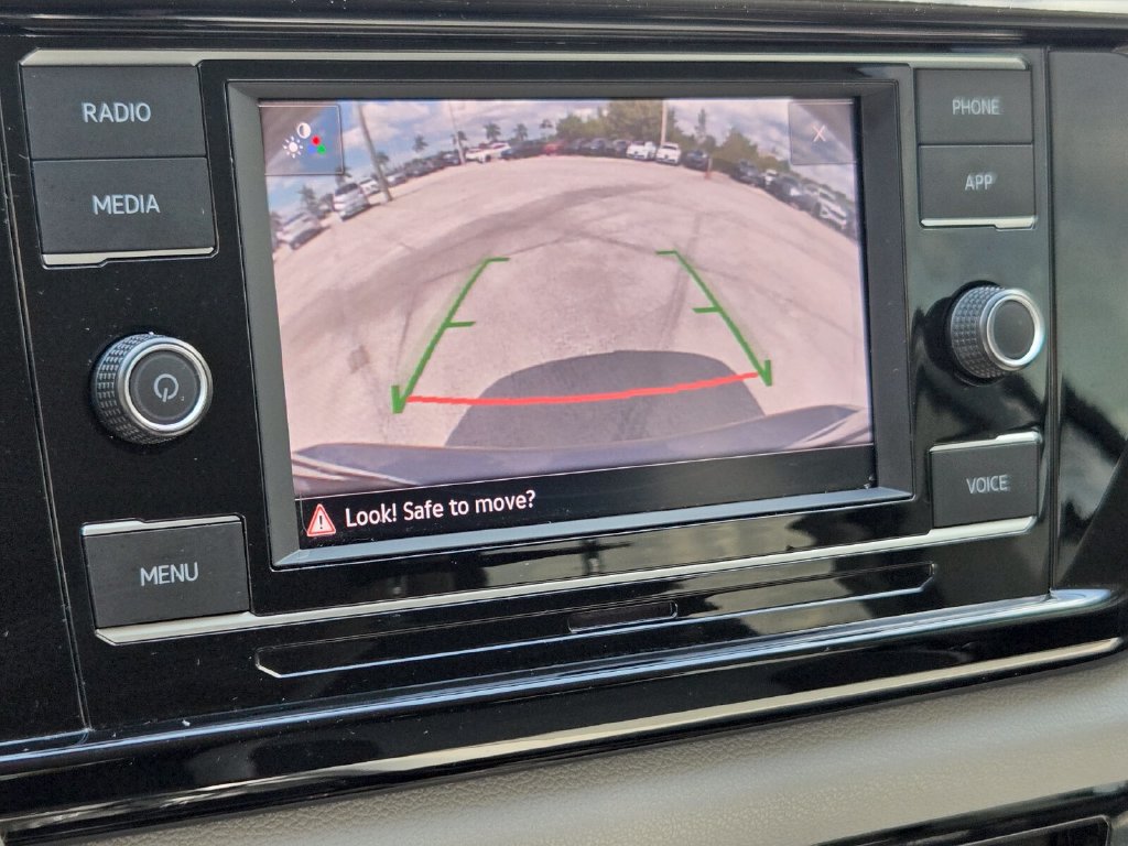 Certified 2024 Volkswagen Taos S FWD image 20