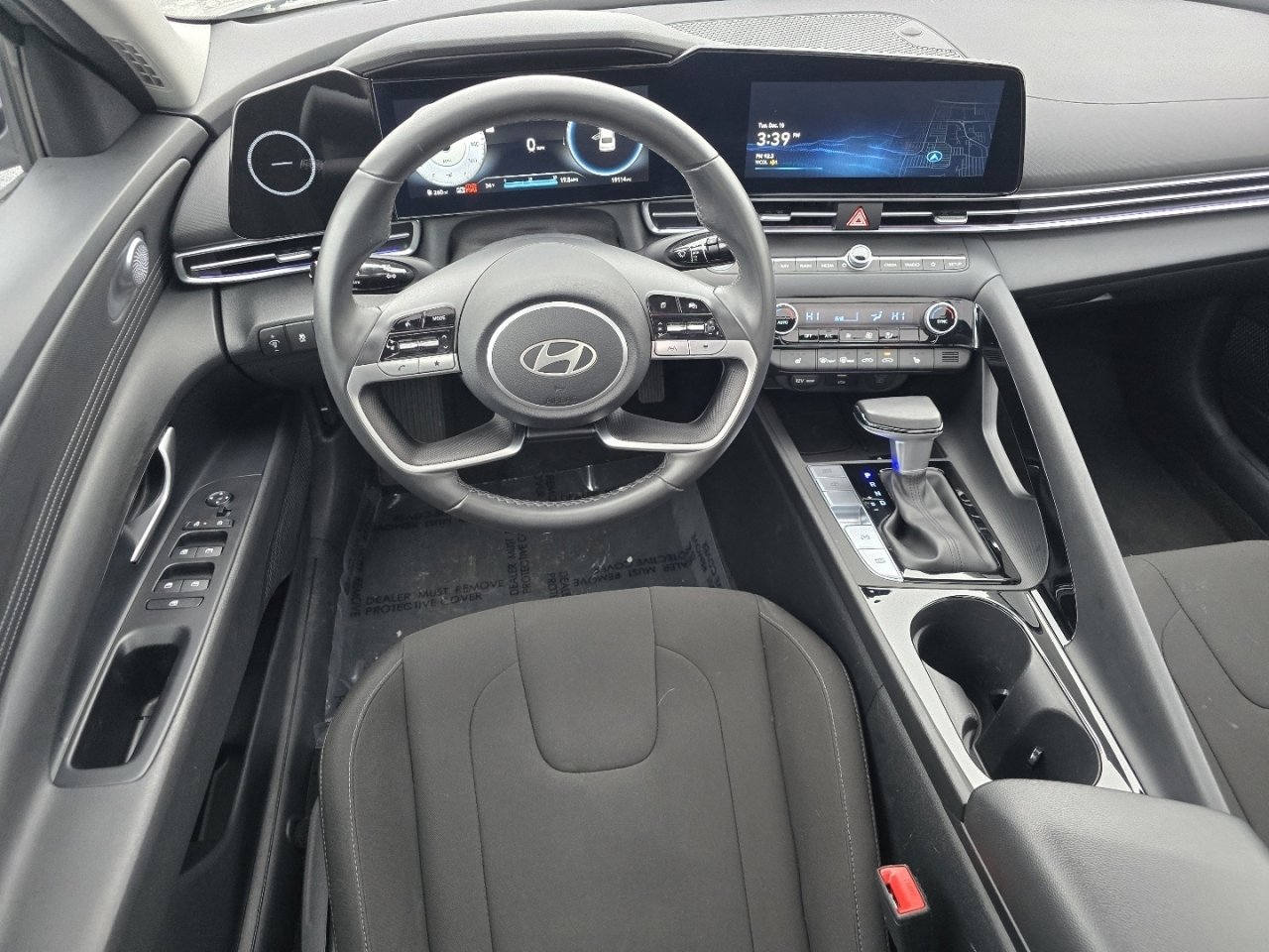 Used 2025 Hyundai Elantra SEL image 22