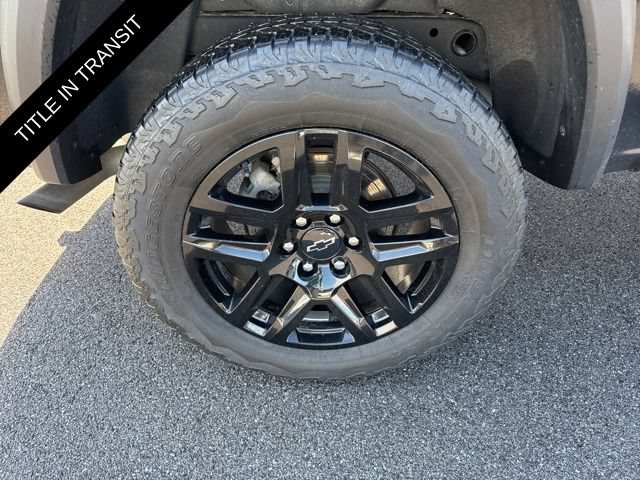 Used 2023 Chevrolet Colorado Trail Boss w/ Technology Package AWD/4WD image 17