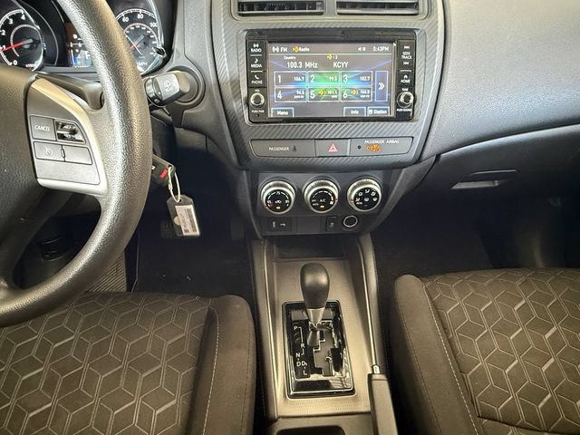 Used 2024 Mitsubishi Outlander Sport ES AWD/4WD image 3