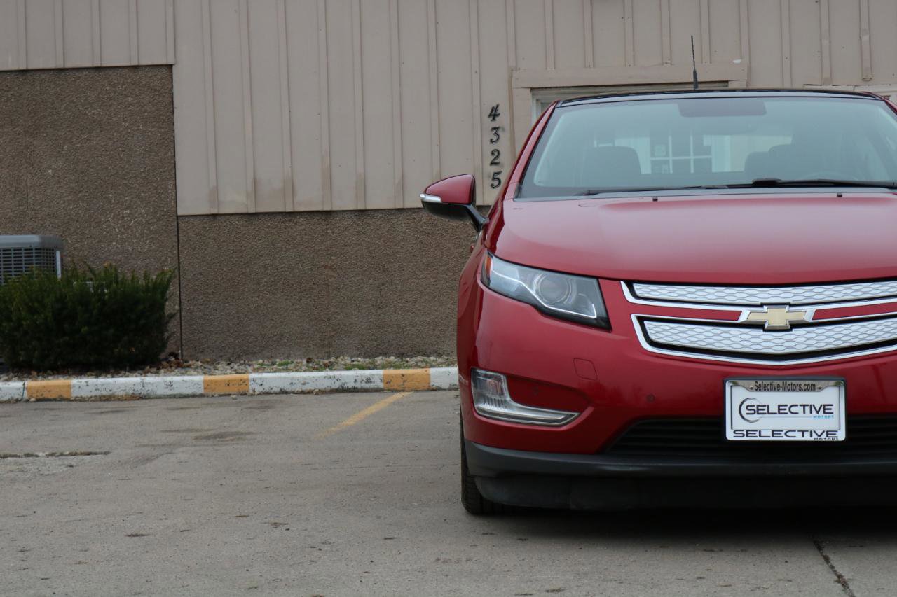 Used 2012 Chevrolet Volt Premium w/ Premium Trim Package image 3