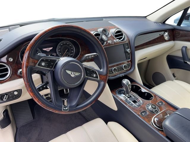 Used 2019 Bentley Bentayga image 10