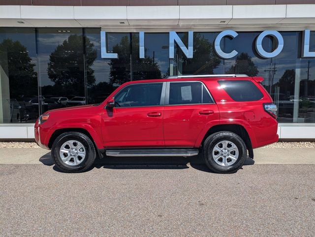 Used 2022 Toyota 4Runner SR5 Premium w/ Moonroof Package RWD image 3