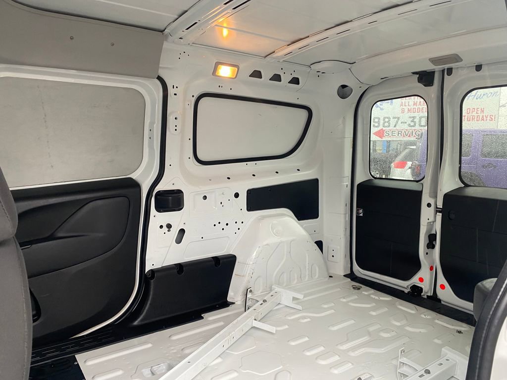 Used 2019 RAM ProMaster City Tradesman image 13