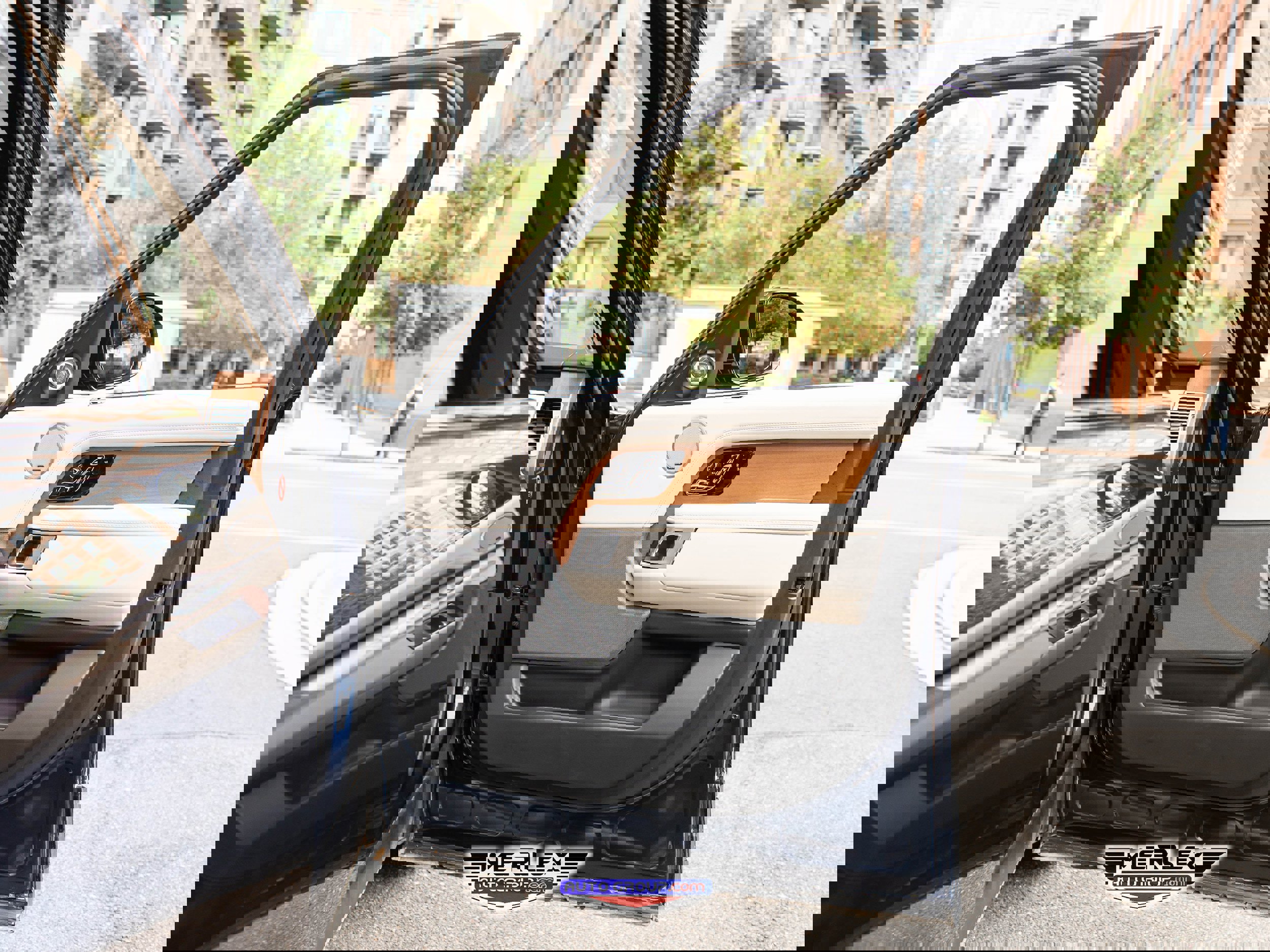 Used 2018 Land Rover Range Rover Supercharged image 46