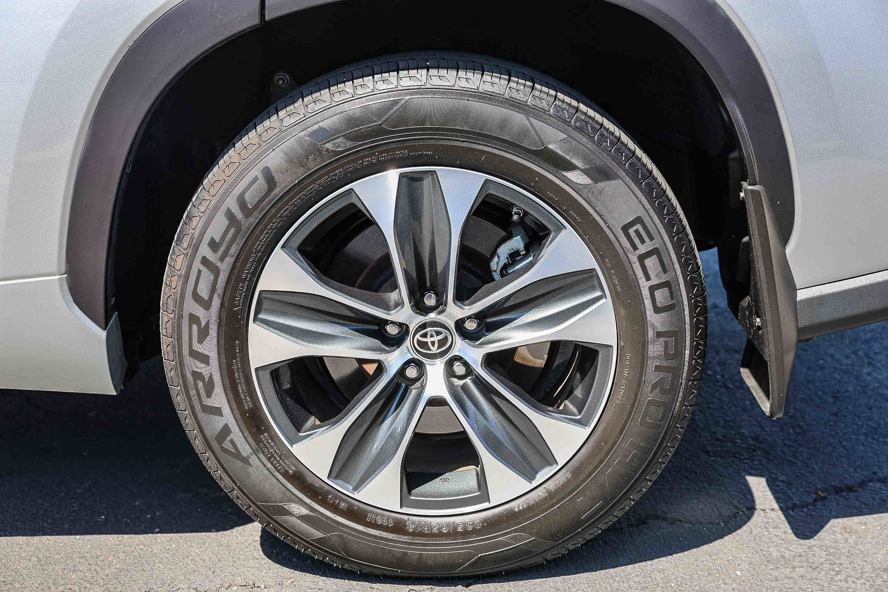 Used 2022 Toyota Highlander XLE image 32