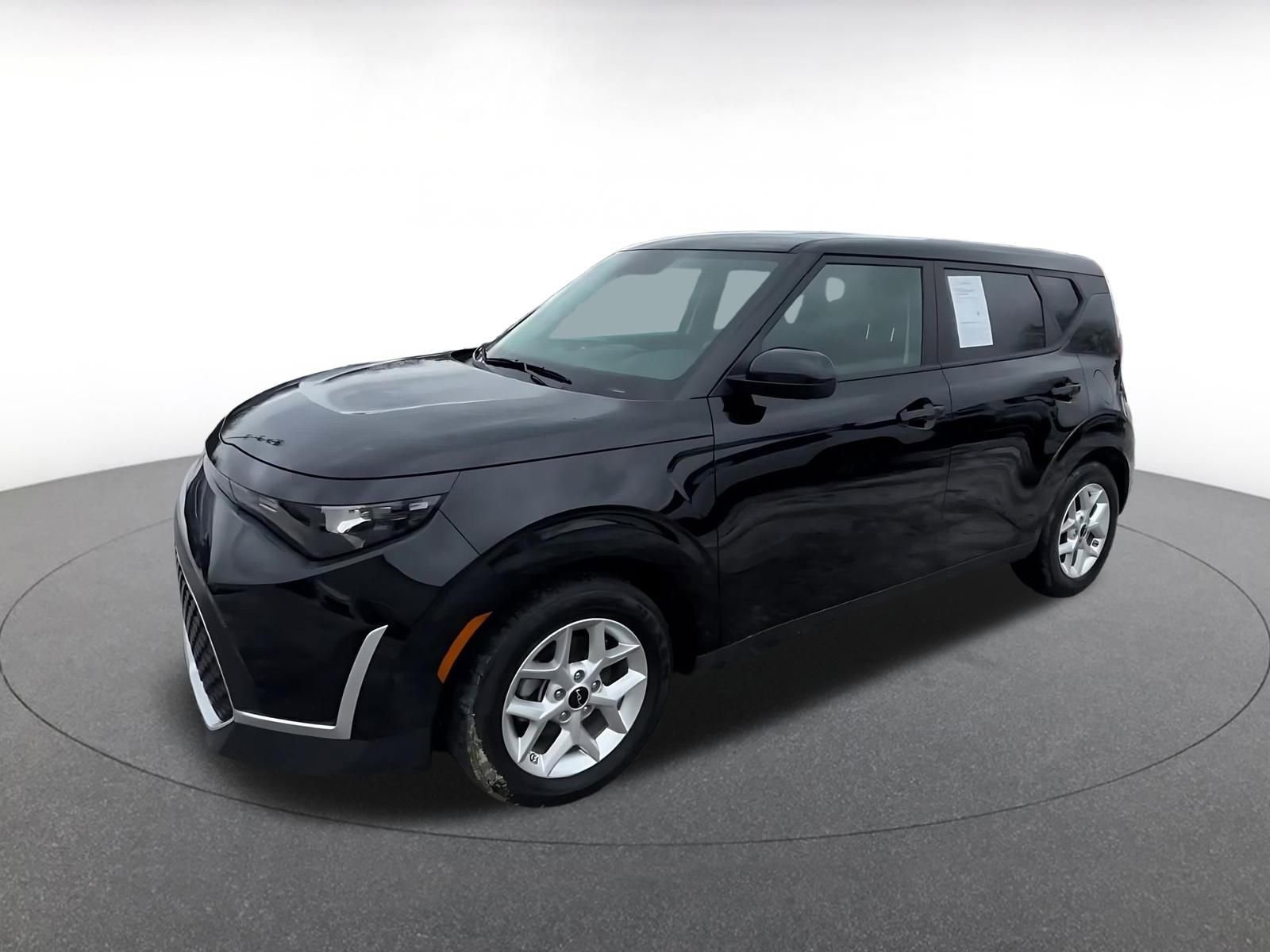 Used 2025 Kia Soul LX w/ LX Technology Package image 8