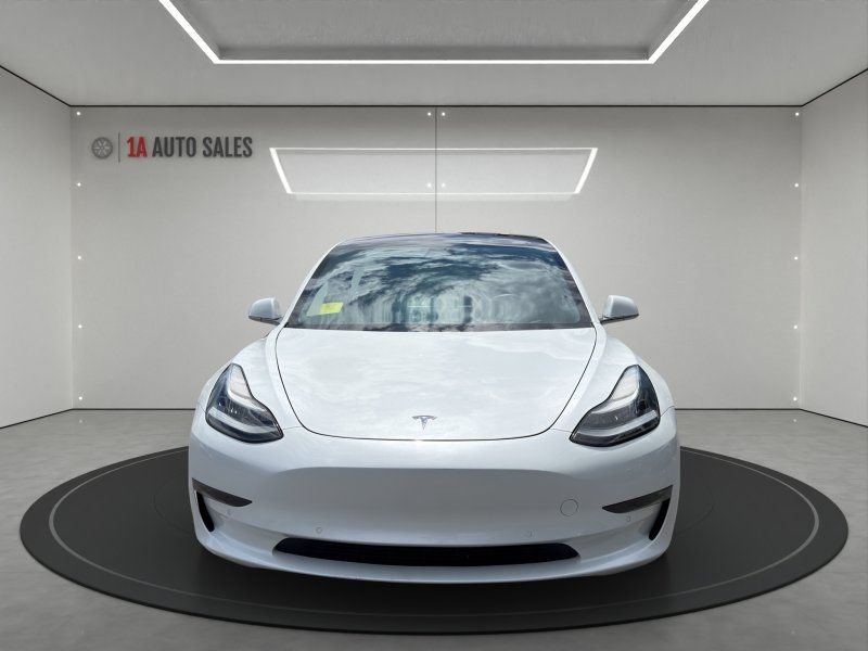Used 2018 Tesla Model 3 Long Range AWD/4WD image 8