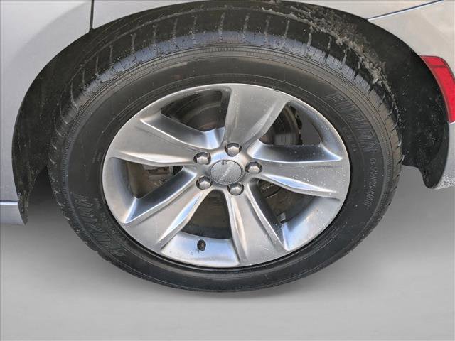 Used 2016 Dodge Charger SXT image 23