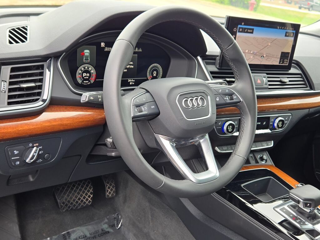 Used 2023 Audi Q5 2.0T Premium Plus w/ Premium Plus Package AWD/4WD image 27