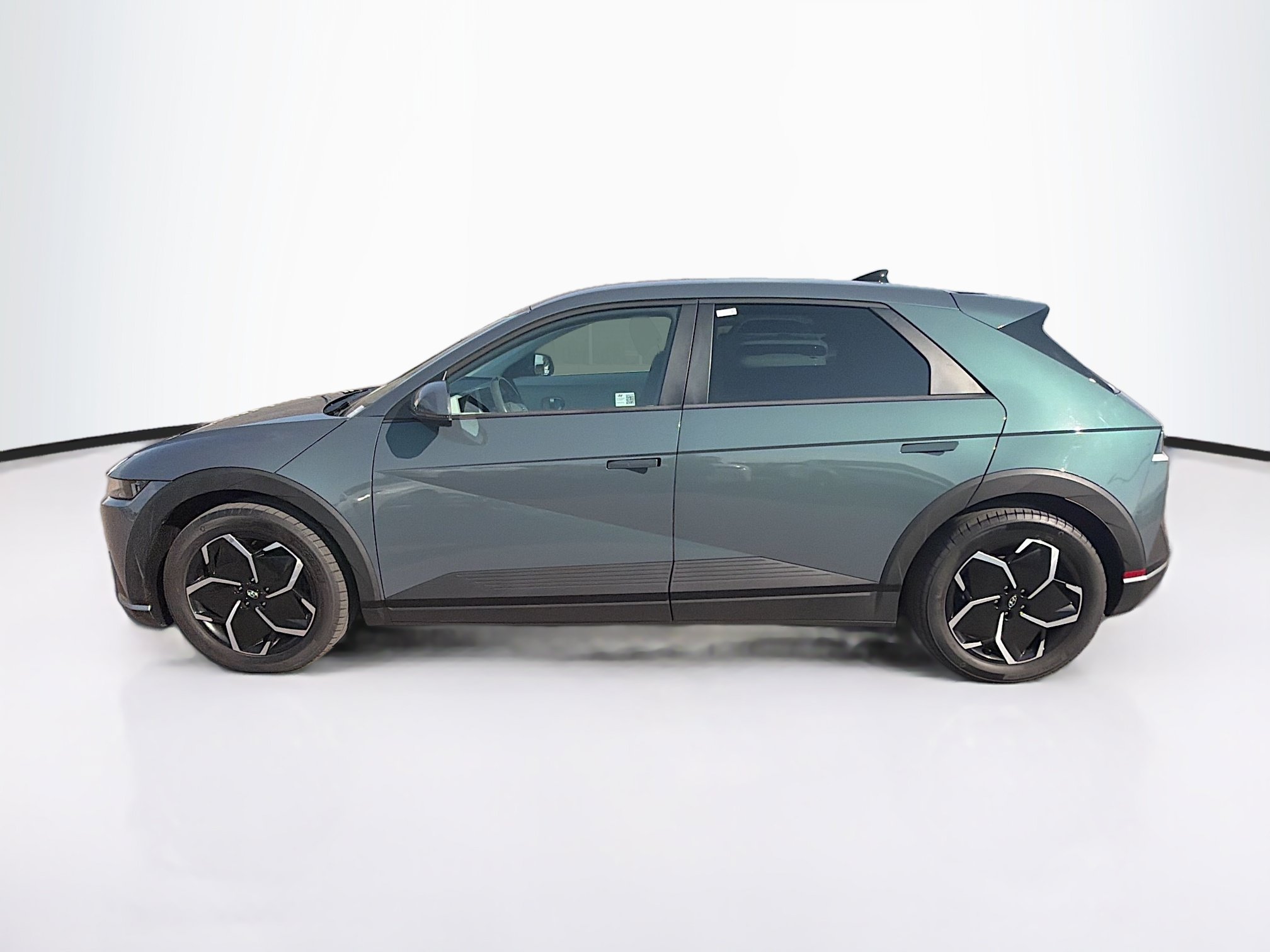 Used 2024 Hyundai Ioniq 5 SEL AWD/4WD image 4