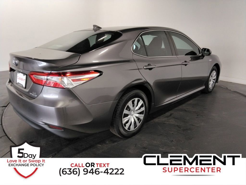Used 2020 Toyota Camry LE image 5