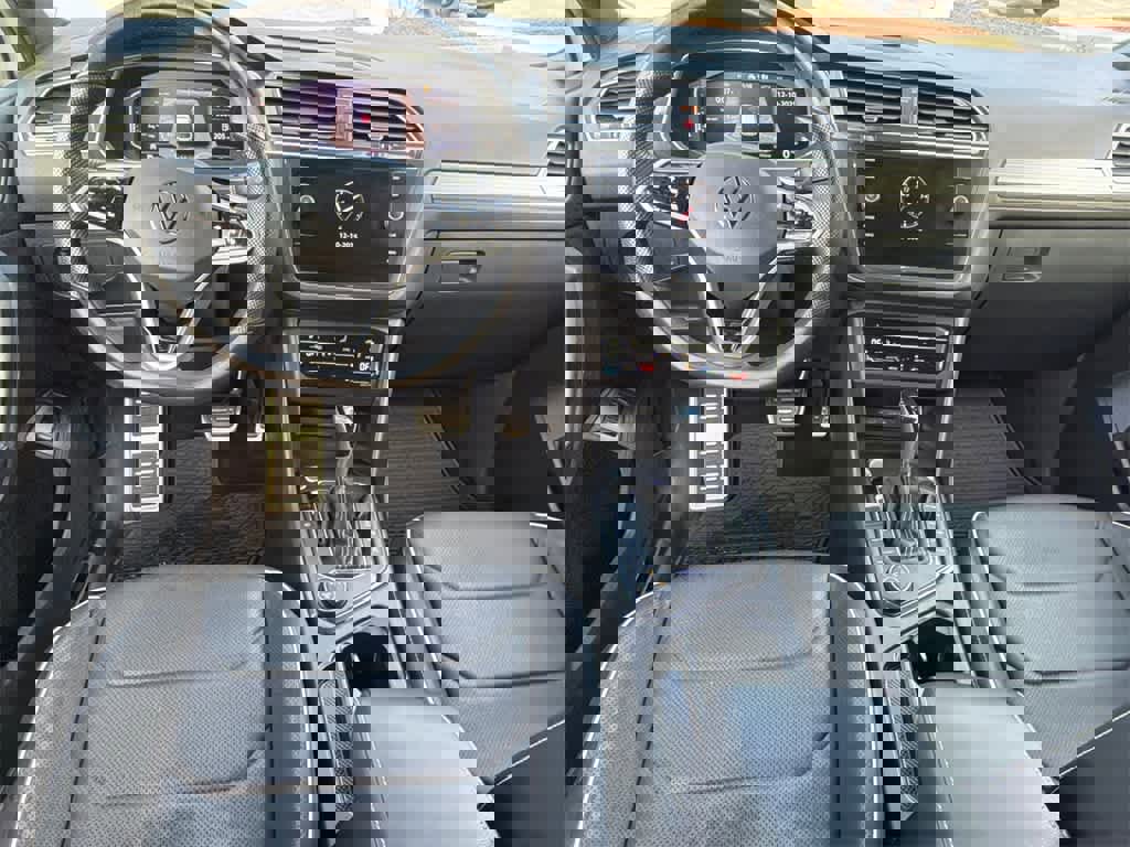 Used 2022 Volkswagen Tiguan SEL R-Line image 20