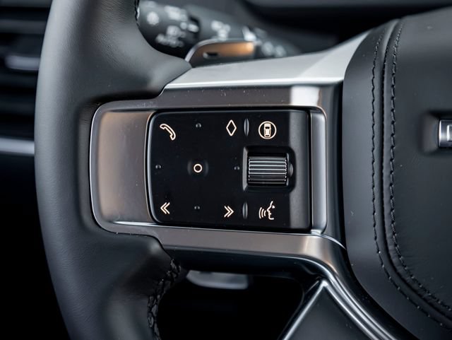 New 2026 Land Rover Discovery Limited Edition AWD/4WD image 18