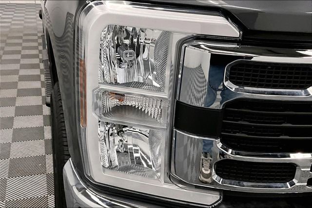 Used 2025 Ford F250 XLT image 33