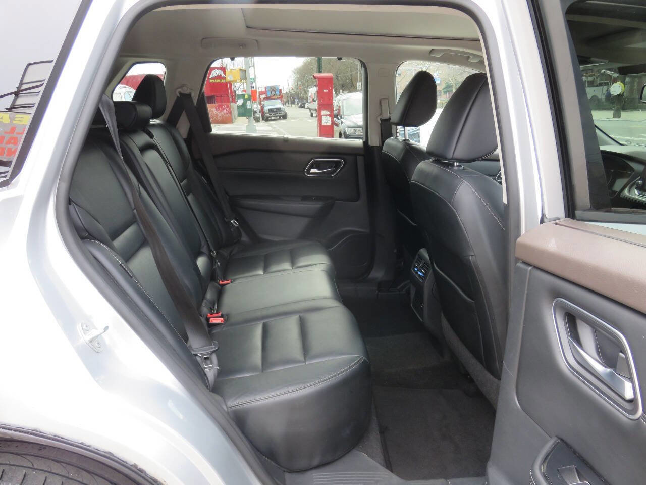 Used 2021 Nissan Rogue SL image 21