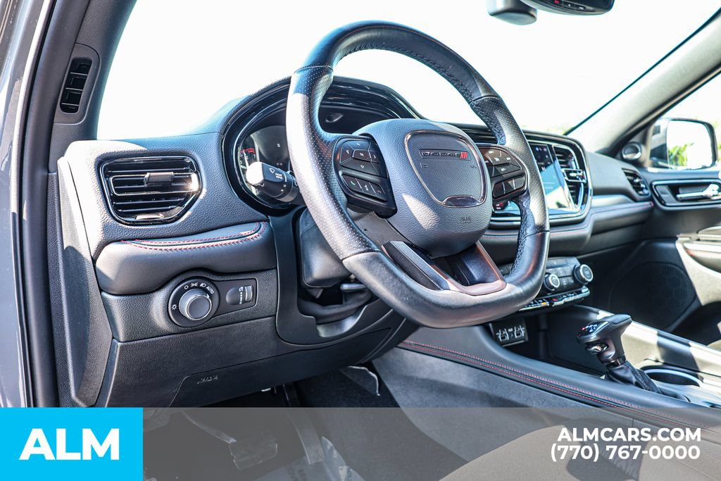 Used 2025 Dodge Durango GT RWD image 28