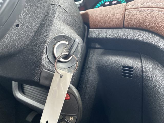 Used 2017 Chevrolet Traverse LT image 27