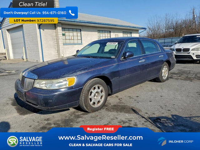 Used 2002 Lincoln Town Car Signature