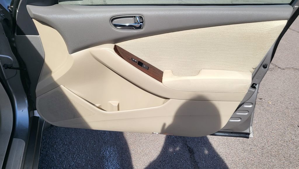 Used 2011 Nissan Altima 2.5 S w/ Convenience Pkg image 16