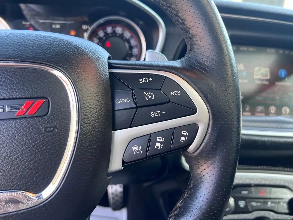 Used 2016 Dodge Challenger R/T Scat Pack RWD image 38