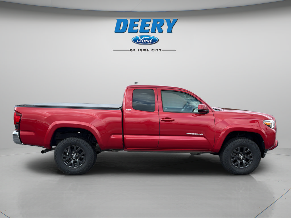 Used 2021 Toyota Tacoma SR5 AWD/4WD image 14