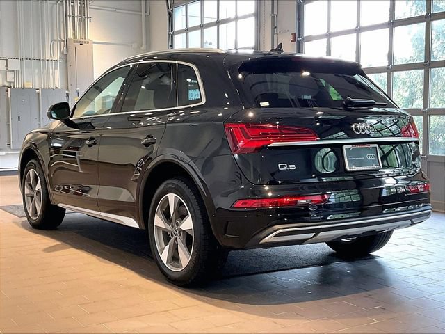 Used 2023 Audi Q5 Premium w/ Convenience Package AWD/4WD image 4