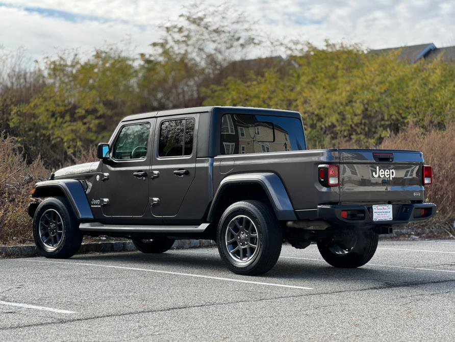 Used 2022 Jeep Gladiator Overland w/ Popular Equipment Package image 6