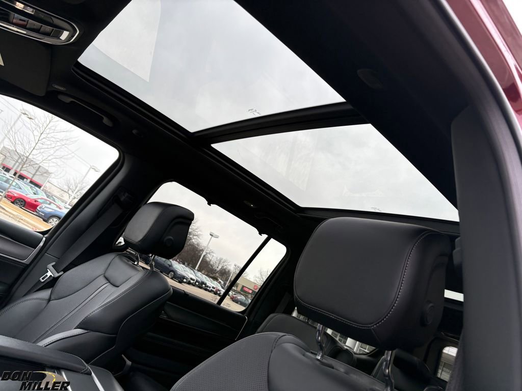 Used 2024 Jeep Wagoneer Series II w/ Convenience Group I image 27