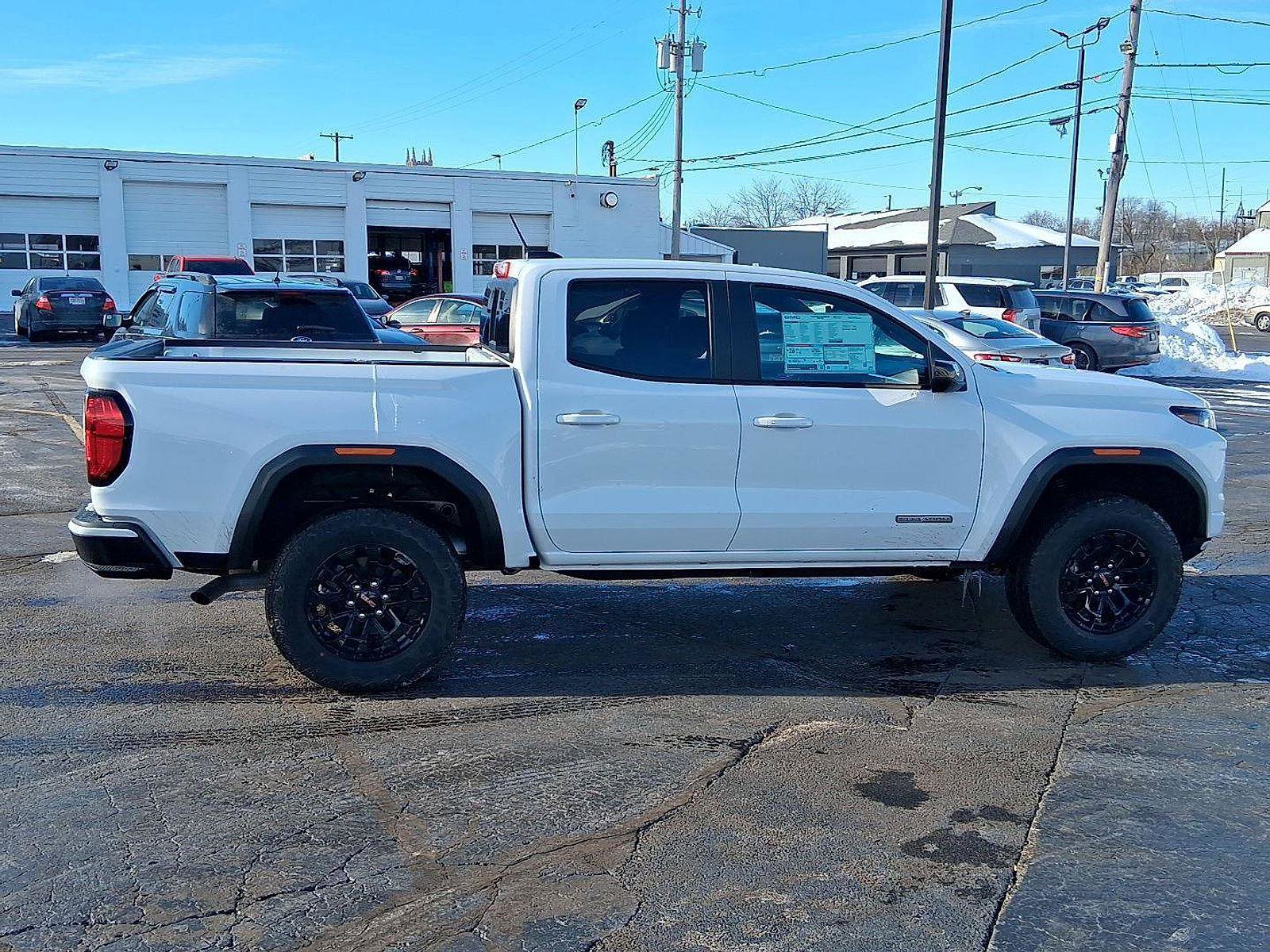 New 2026 GMC Canyon Elevation image 7