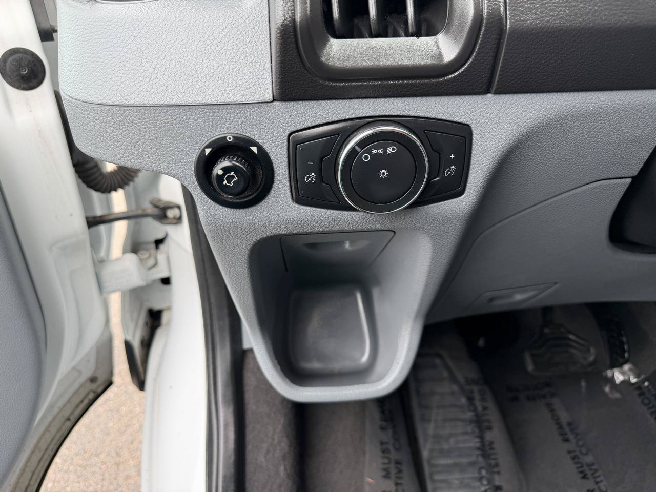 Used 2018 Ford Transit 150 XL RWD image 14