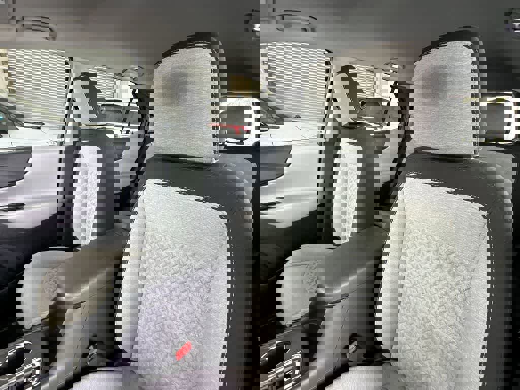 Used 2023 Chevrolet Equinox LS image 14